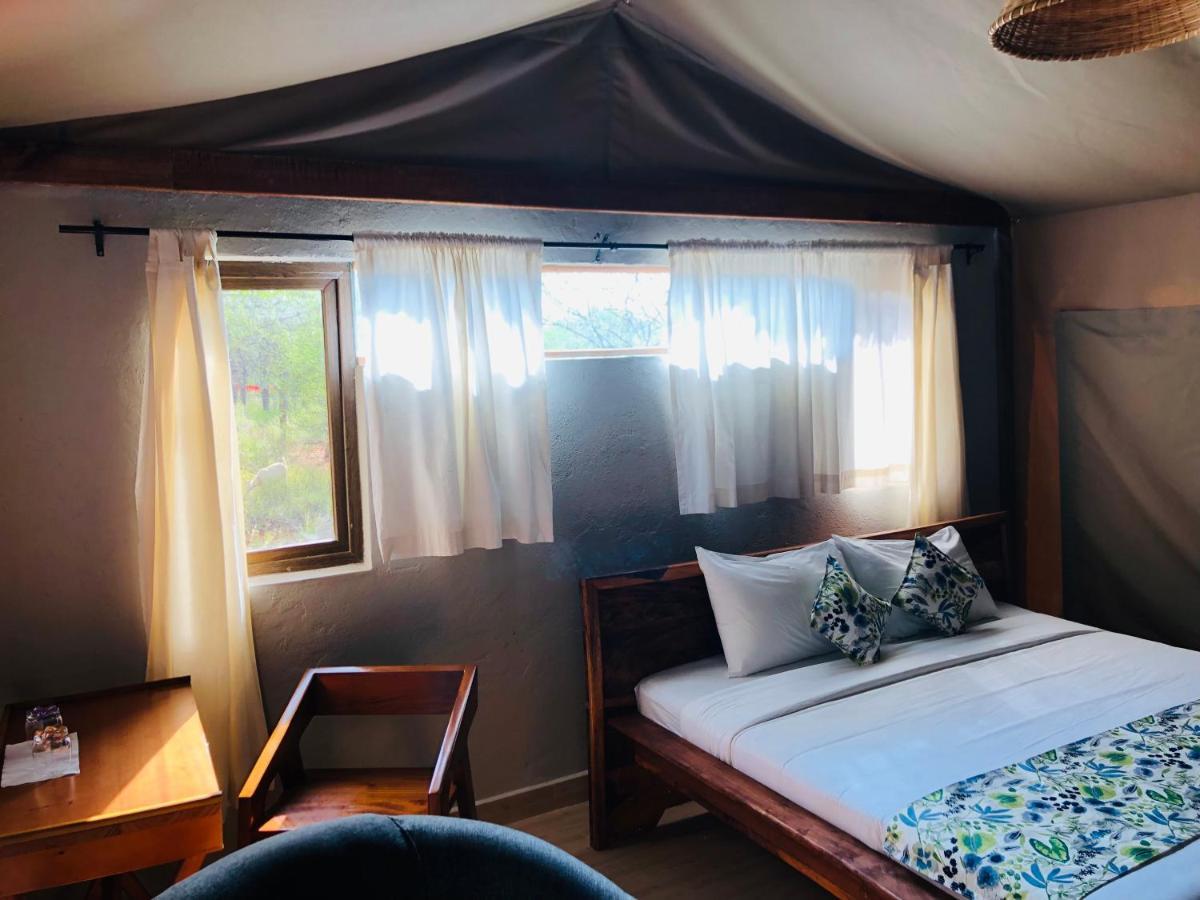 Oldonyo Orok Lodge Kajiado 외부 사진